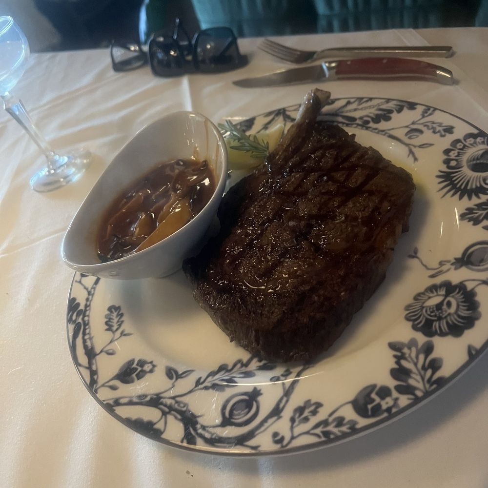 Sette Sorelle - Ribeye cooked to perfection - Italian Near Me - Thousand Oaks, California Sette Sorelle - Ribeye cooked to perfection - Italian Near Me - Thousand Oaks, California