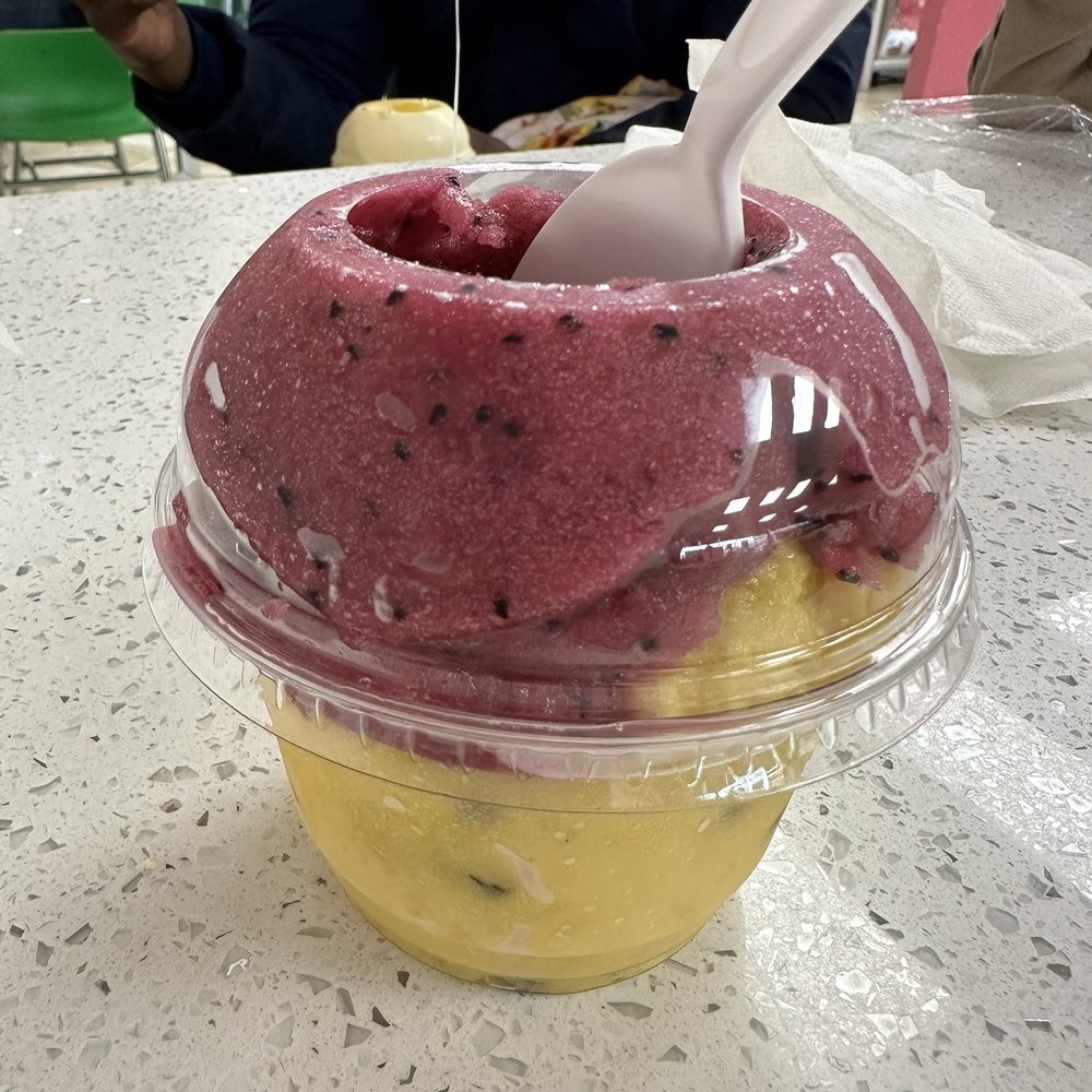 La Michoacana - Dragon fruit and passion fruit mix - Desserts Near Me - Waukegan, Illinois