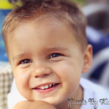Pixels By Kinzie - Session Photography Near Me