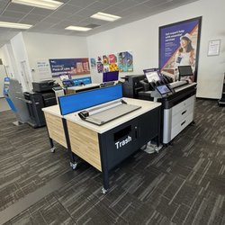 FedEx Office Print & Ship Center - Copier for big jobs
