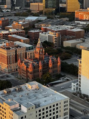 Reunion Tower by null