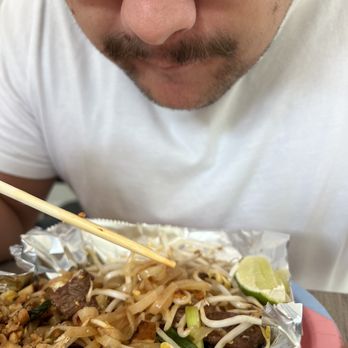 Rose's Kitchen - Beef Pad Thai - Thai Near Me - Manchaca, Texas Rose's Kitchen - Beef Pad Thai - Thai Near Me - Manchaca, Texas