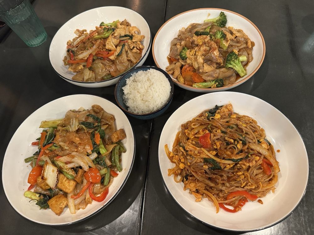 Food from Absolute Thai-Sushi