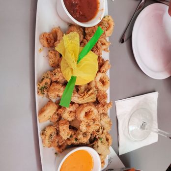 PIAF KITCHEN + WINE + BAR - Mediterranean Near Me - Grapevine, Texas PIAF KITCHEN + WINE + BAR - Mediterranean Near Me - Grapevine, Texas