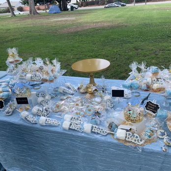 Stephanie's Linens & More - Cake stand along with linen - Party Supplies Near Me - Signal Hill, California Stephanie's Linens & More - Cake stand along with linen - Party Supplies Near Me - Signal Hill, California