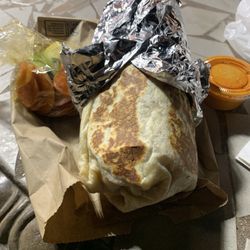 Taqueria Zihuatanejo - Burrito supreme