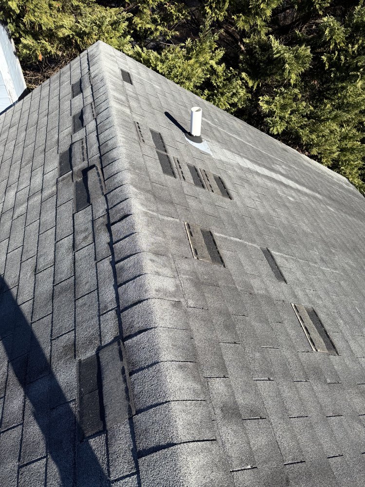 Slide of Umana Roofing