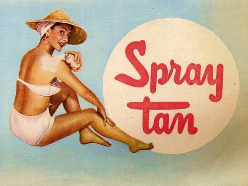 Smooches Organic Airbrush Tanning Logo