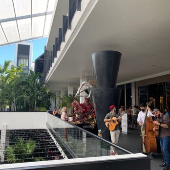 Bal Harbour Shops - Great outdoor spot - Pop-up Shops Near Me - Bal Harbour, Florida Bal Harbour Shops - Great outdoor spot - Pop-up Shops Near Me - Bal Harbour, Florida