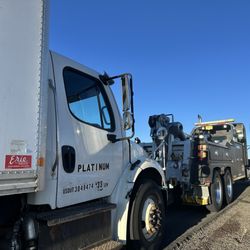 Top Gun Tow - My truck getting towed off of 40hwy