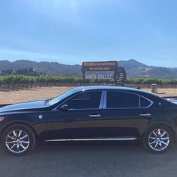 Santa Rosa Party Bus - Visit Napa Valley in a stunning Lexus Sedan