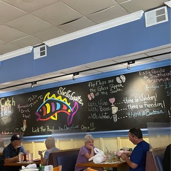 Shells Seafood - Brandon - Cute wall! Cool quotes! - Seafood Near Me - Brandon, Florida
