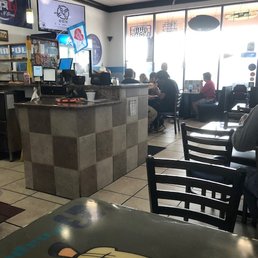 Only 7 or 8 tables but at noon most were still empty. Only 7 or 8 tables but at noon most were still empty.