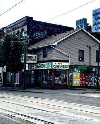 Kim's Convenience by null