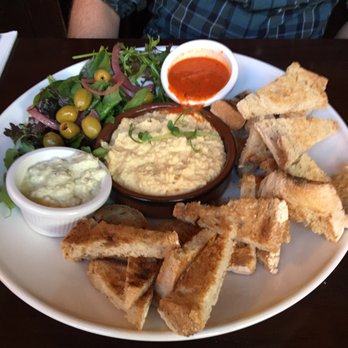 Napper Tandy’s - Bread and dip - Irish Pub Near Me - Dublin, D