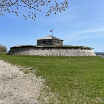 Fort Holmes - Landmarks & Historical Buildings Near Me - Mackinac Island, Michigan Fort Holmes - Landmarks & Historical Buildings Near Me - Mackinac Island, Michigan
