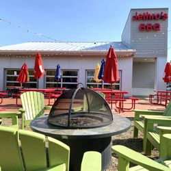 Jethro's BBQ Southside - Jethros Southside Fire PIt