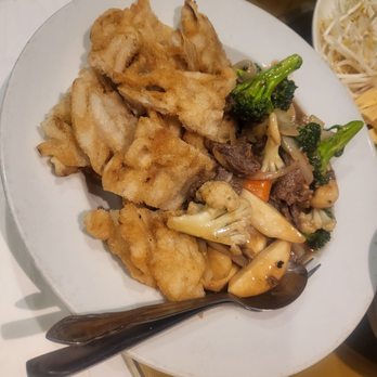 Ngoc Suong Restaurant - Vietnamese Near Me - Westminster, California