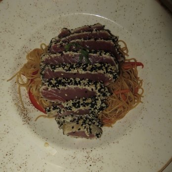 Harry & Izzy's - Asian Noodles w/Seared Tuna - Seafood Near Me - Phoenix, Arizona Harry & Izzy's - Asian Noodles w/Seared Tuna - Seafood Near Me - Phoenix, Arizona