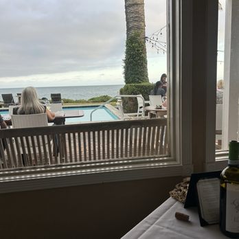 Cliff House Inn - Hotels Near Me - Ventura, California