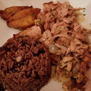 El Cristo Restaurant - Chicken Vaca Frita (Shredded Chicken) - Cuban Near Me - MIAMI, Florida