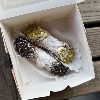 Cannoli & Co - Pistachio Cannoli, Cannoli "Classico" - Desserts Near Me - San Francisco, California Cannoli & Co - Pistachio Cannoli, Cannoli "Classico" - Desserts Near Me - San Francisco, California