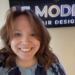 Le modern hair salon