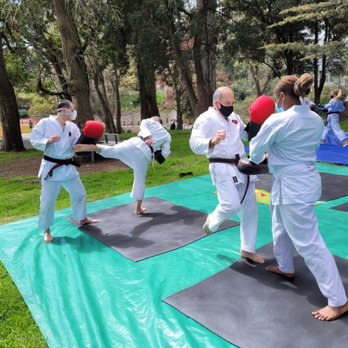 Zanshin Dojo - Adult outdoor classes - Karate Near Me - San Francisco, California Zanshin Dojo - Adult outdoor classes - Karate Near Me - San Francisco, California