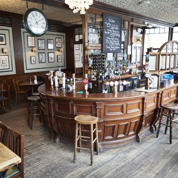 The Crown - Pubs Near Me - London, XGL The Crown - Pubs Near Me - London, XGL