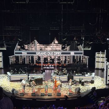Grand Ole Opry - Bluegrass - Music Venues Near Me - Nashville, Tennessee Grand Ole Opry - Bluegrass - Music Venues Near Me - Nashville, Tennessee