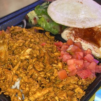 Fufu's Mid East Grill - Chicken Shawarma Plate with salad and hummus - Mediterranean Near Me - Riverside, California