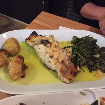 Casa Portuguesa - Cod with olive oil and garlic - Portuguese Near Me - Ericeira, 11 Casa Portuguesa - Cod with olive oil and garlic - Portuguese Near Me - Ericeira, 11