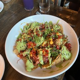 Poke Nachos