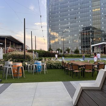 Starr Hill Biergarten - Beer Gardens Near Me - Tysons, Virginia