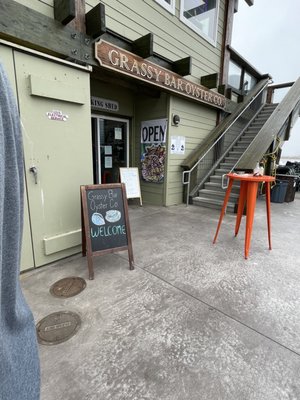 Grassy Bar Oyster Company by null