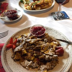 Toni - Kaiserschmarrn und Cordon Bleau im Toni