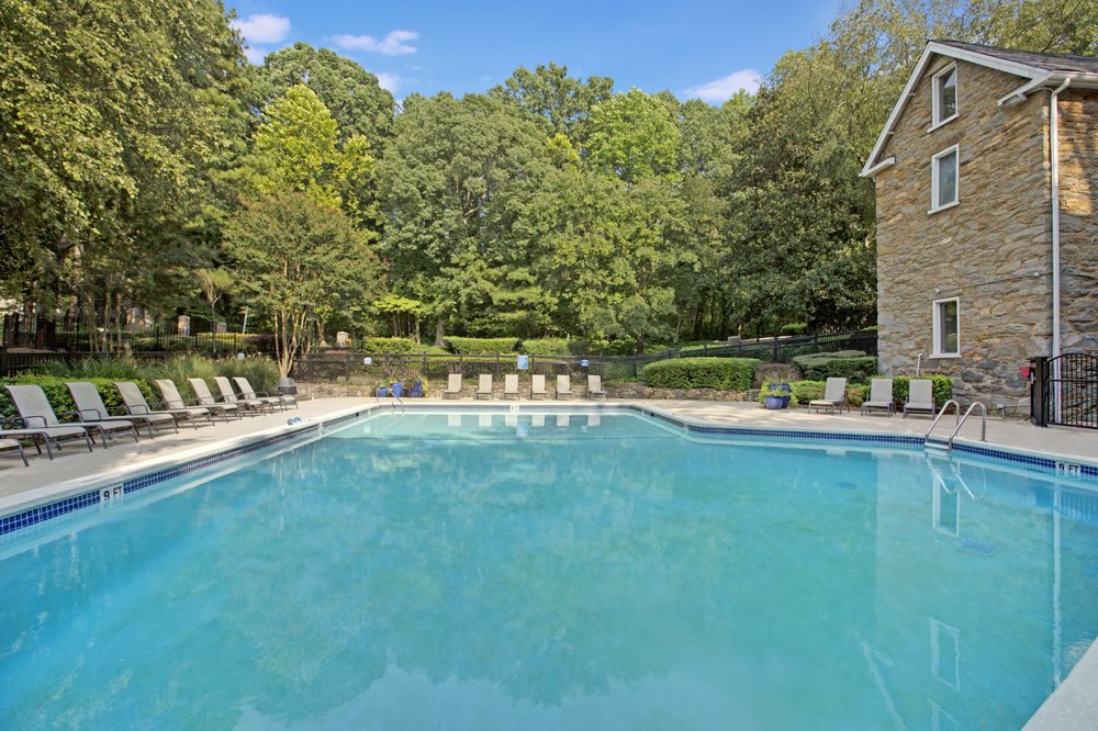 LANDRY AT EAST COBB - Updated November 2024 - 10 Photos - 2575 Delk Rd ...