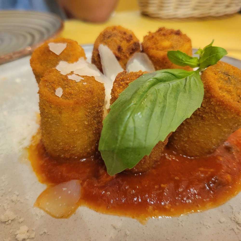 La Locanda Gesù Vecchio - Napoletana Near Me - Naples, NA La Locanda Gesù Vecchio - Napoletana Near Me - Naples, NA
