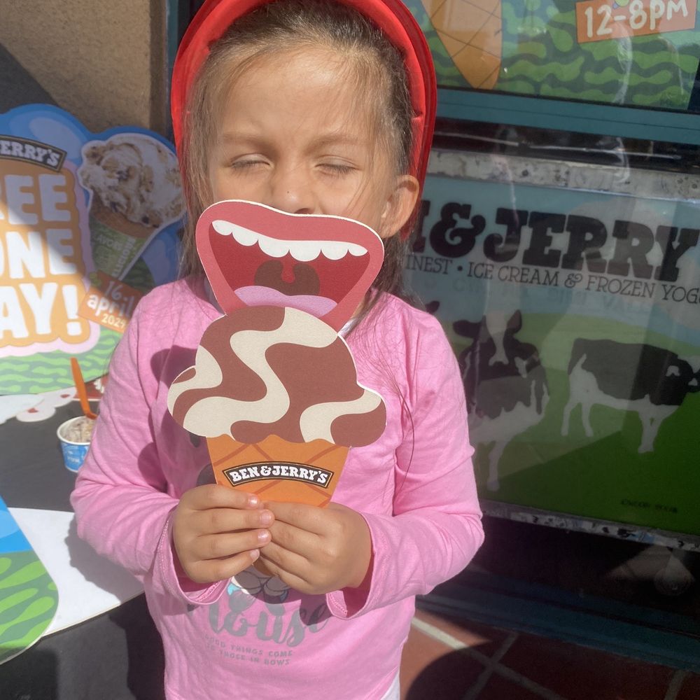 Thank you to Valencia Ben @Jerry's Valencia for the free ice cream day! Thank you to Valencia Ben @Jerry's Valencia for the free ice cream day!