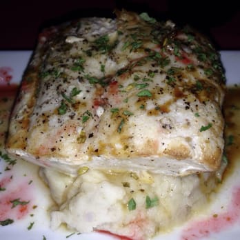 Platos - Mahi mahi filet with yautia mash. Also great! - Latin American Near Me - Carolina, Puerto Rico Platos - Mahi mahi filet with yautia mash. Also great! - Latin American Near Me - Carolina, Puerto Rico