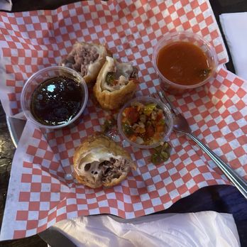 Crazy Pour - Johnnie's Jonny's Beef Egg Roll - Sports Bars Near Me - Villa Park, Illinois
