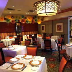 Vetro Restaurant & Lounge - Main Dining Room