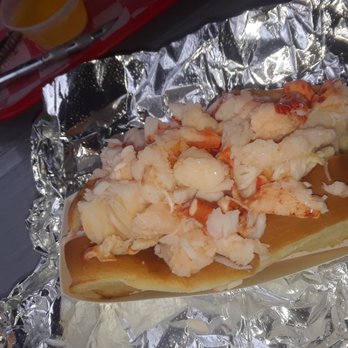 James Hook & Co - Dry lobster roll w/butter - Seafood Near Me - Boston, Massachusetts James Hook & Co - Dry lobster roll w/butter - Seafood Near Me - Boston, Massachusetts