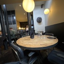 White Horse Oyster and Seafood Bar - Dining room