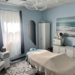 West Linn Holistic Center - Our fabulous beach room