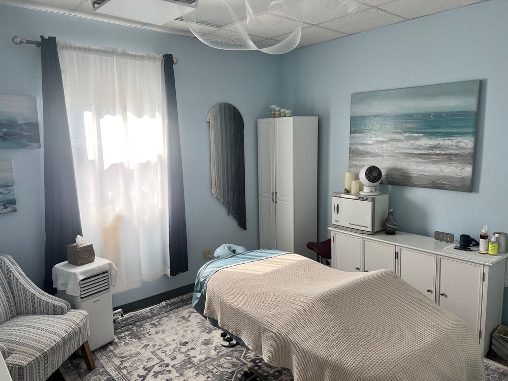 West Linn Holistic Center Logo