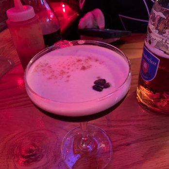 The Junction - Pumpkin spice espresso martini - Sports Bars Near Me - New York, New York The Junction - Pumpkin spice espresso martini - Sports Bars Near Me - New York, New York