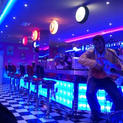 Memphis Coffee - Le bar avec un joli Elvis qui nous observe pendant notre repas