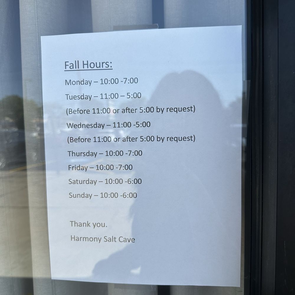 Photo was taken in September 2025 These are their fall hours:) Photo was taken in September 2025 These are their fall hours:)