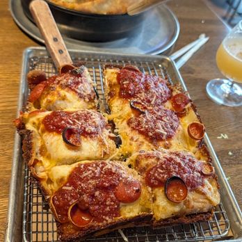 Rotolo's Craft & Crust - Detroit Pepperoni nice cheesy edges lil cup pep, sauce kinda sweeter 4/5* - Pizza Near Me - Memphis, Tennessee Rotolo's Craft & Crust - Detroit Pepperoni nice cheesy edges lil cup pep, sauce kinda sweeter 4/5* - Pizza Near Me - Memphis, Tennessee